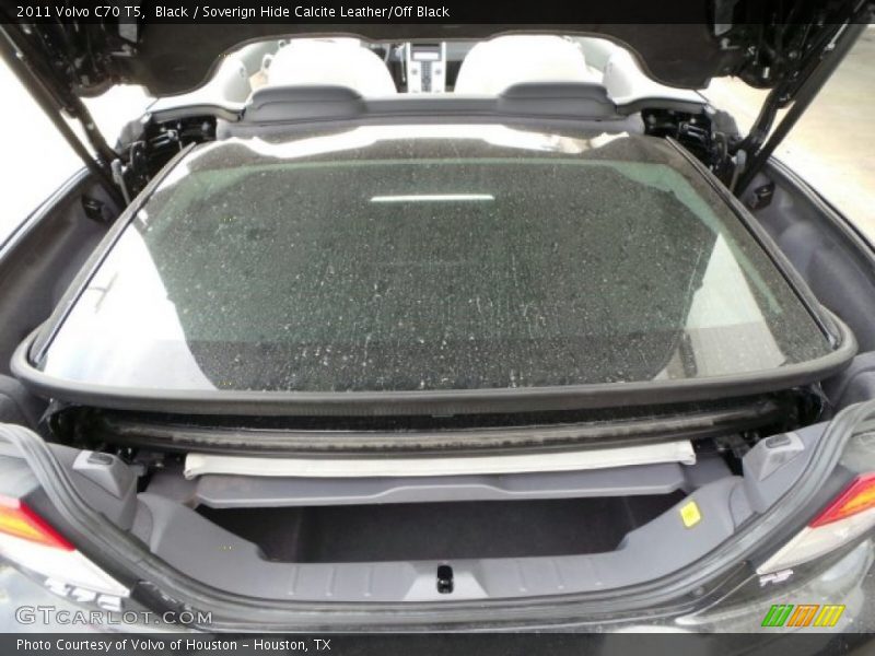 Black / Soverign Hide Calcite Leather/Off Black 2011 Volvo C70 T5