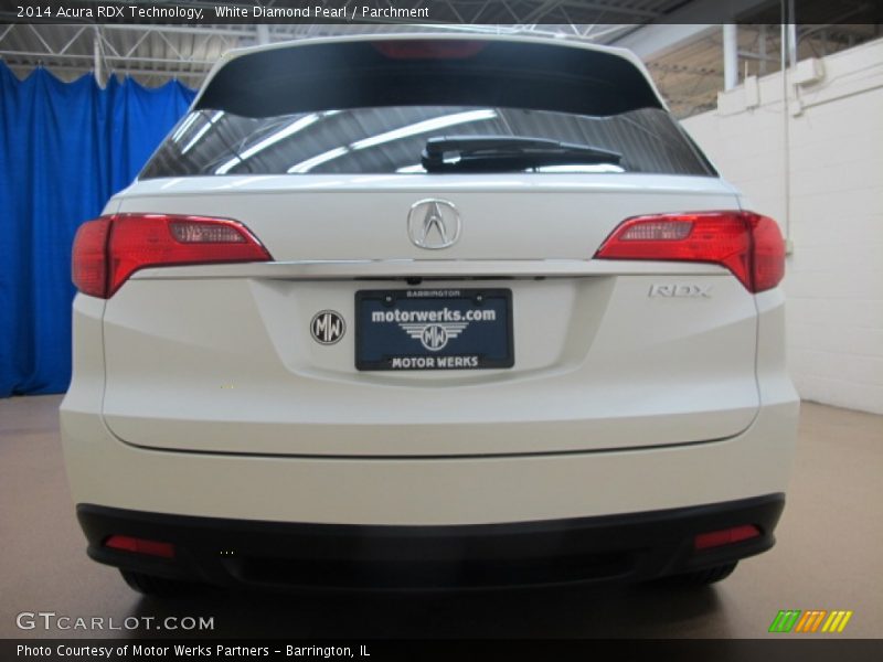 White Diamond Pearl / Parchment 2014 Acura RDX Technology