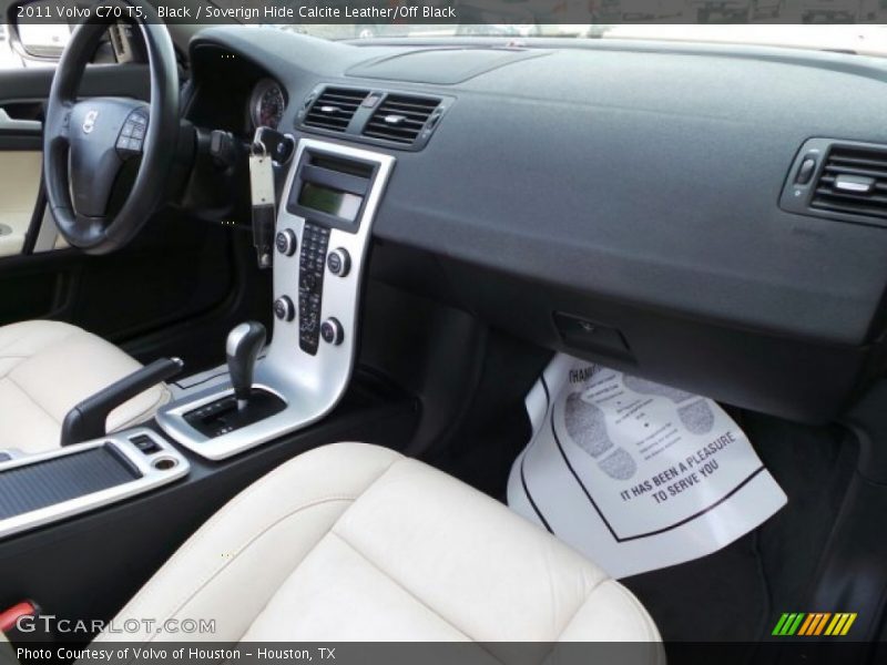Black / Soverign Hide Calcite Leather/Off Black 2011 Volvo C70 T5