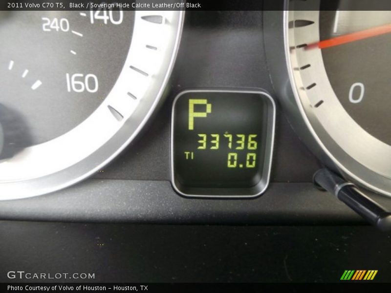 Black / Soverign Hide Calcite Leather/Off Black 2011 Volvo C70 T5