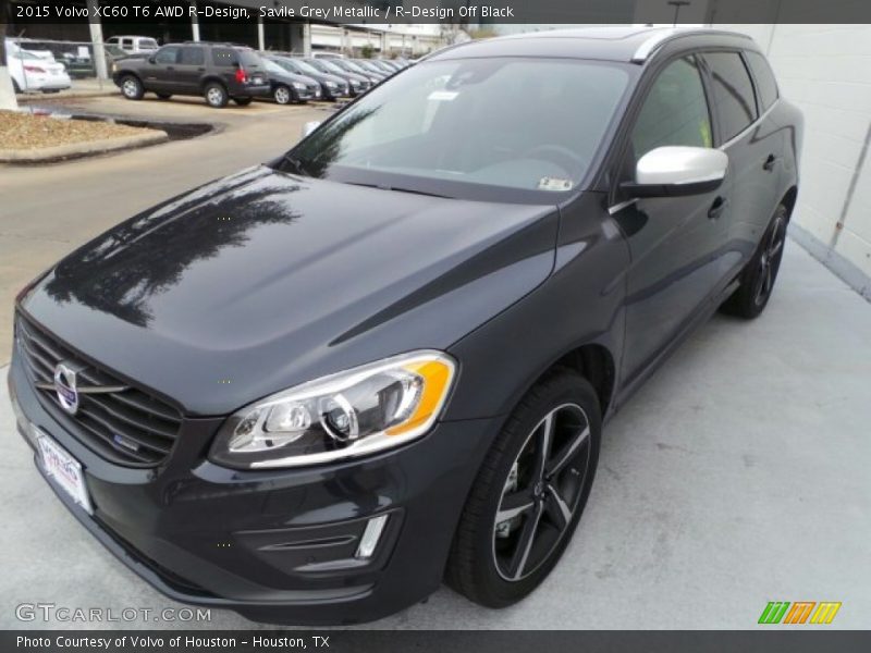 Front 3/4 View of 2015 XC60 T6 AWD R-Design