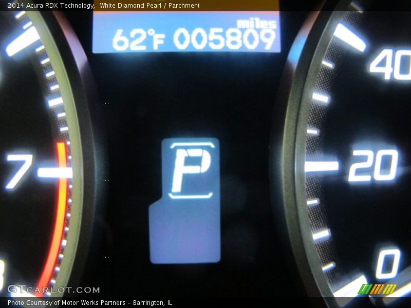 White Diamond Pearl / Parchment 2014 Acura RDX Technology