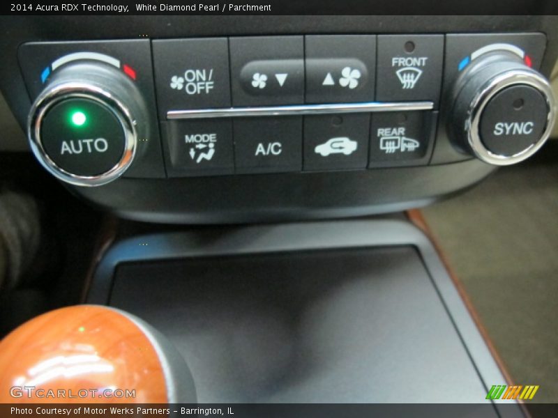 White Diamond Pearl / Parchment 2014 Acura RDX Technology