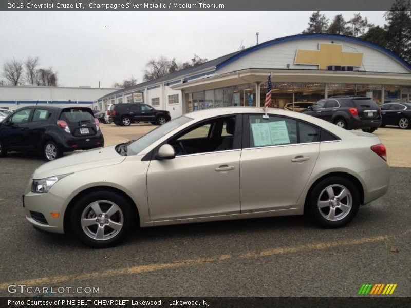 Champagne Silver Metallic / Medium Titanium 2013 Chevrolet Cruze LT