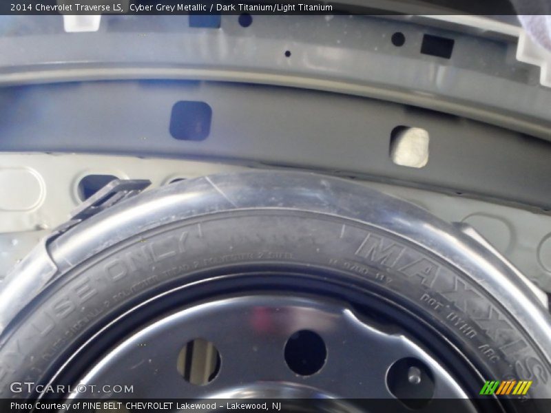 Cyber Grey Metallic / Dark Titanium/Light Titanium 2014 Chevrolet Traverse LS