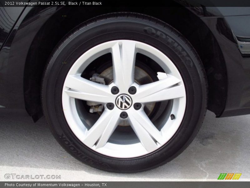 Black / Titan Black 2012 Volkswagen Passat 2.5L SE