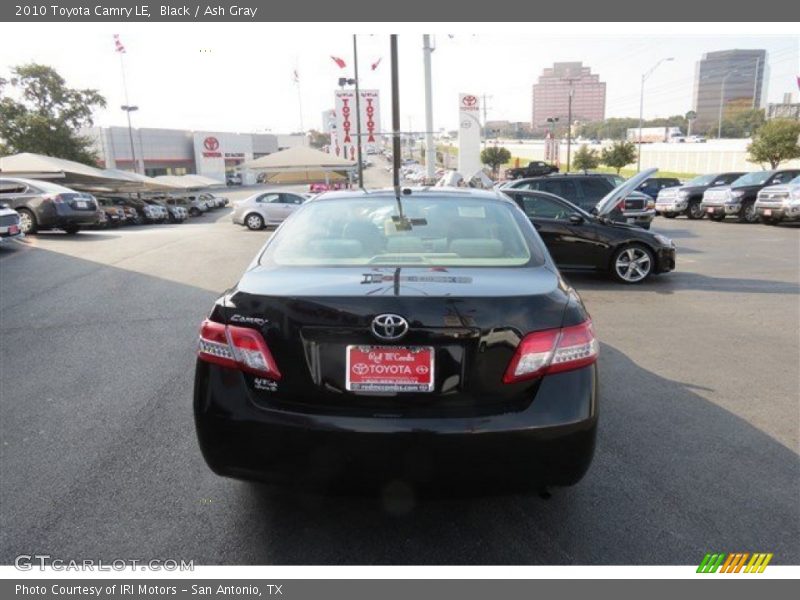 Black / Ash Gray 2010 Toyota Camry LE