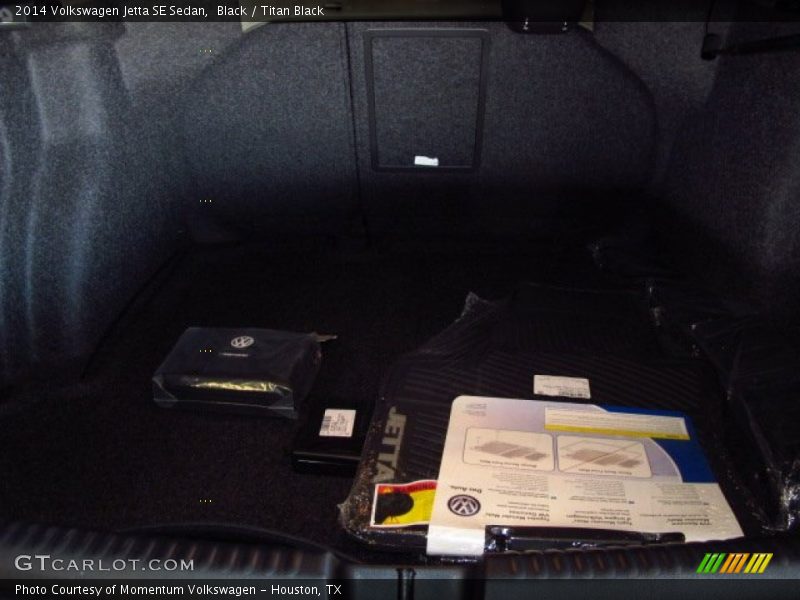 Black / Titan Black 2014 Volkswagen Jetta SE Sedan