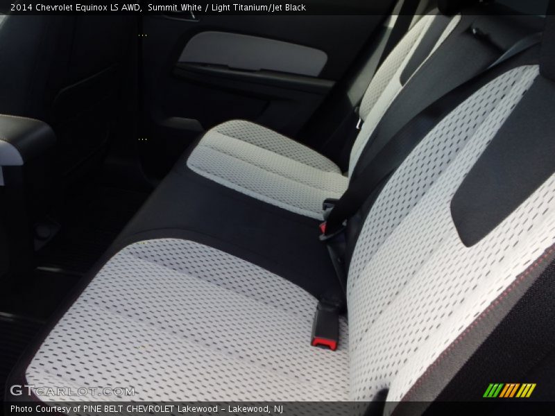 Summit White / Light Titanium/Jet Black 2014 Chevrolet Equinox LS AWD