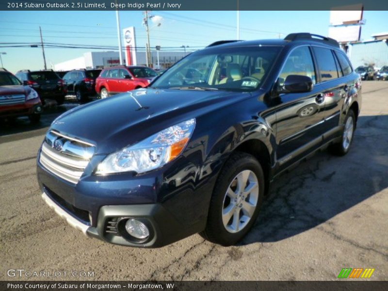 Front 3/4 View of 2014 Outback 2.5i Limited