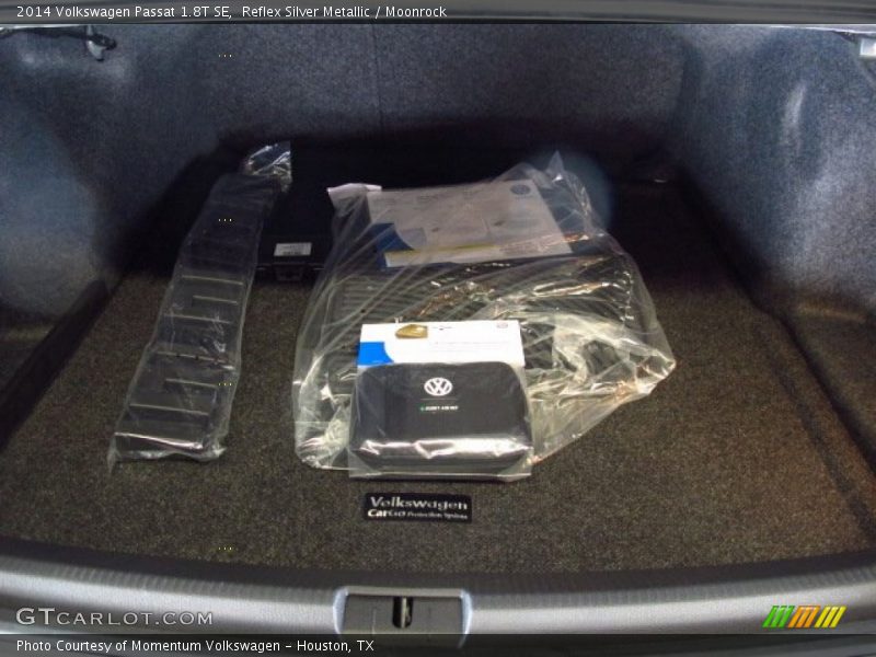 Reflex Silver Metallic / Moonrock 2014 Volkswagen Passat 1.8T SE