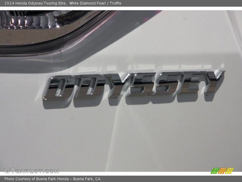 White Diamond Pearl / Truffle 2014 Honda Odyssey Touring Elite
