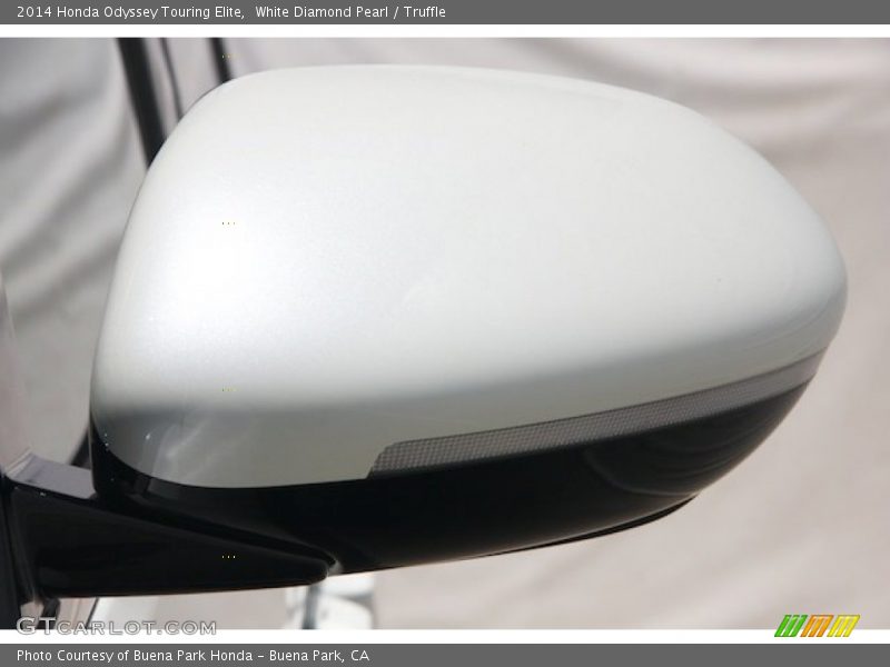 White Diamond Pearl / Truffle 2014 Honda Odyssey Touring Elite