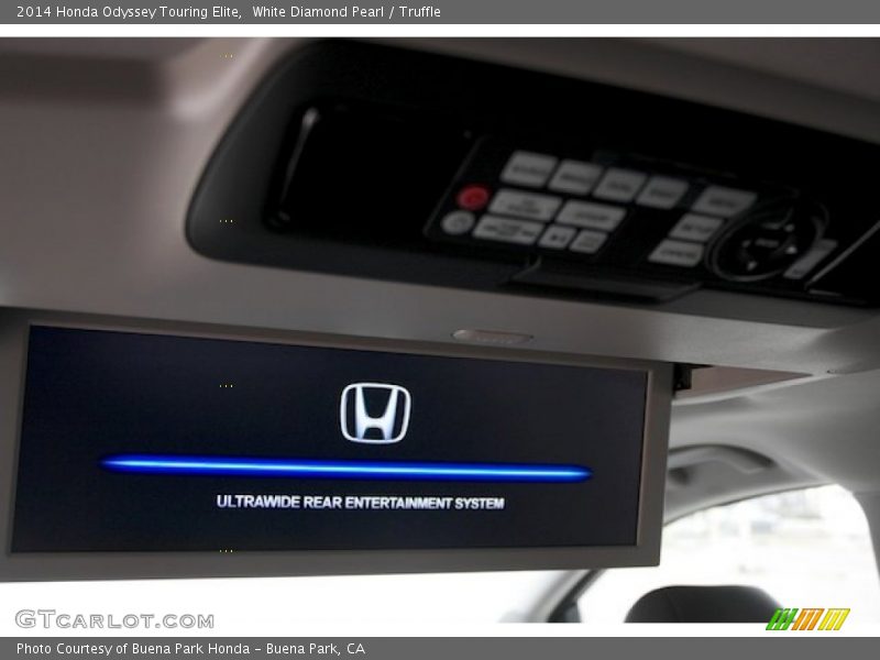 White Diamond Pearl / Truffle 2014 Honda Odyssey Touring Elite
