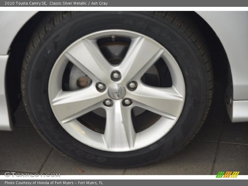 Classic Silver Metallic / Ash Gray 2010 Toyota Camry SE