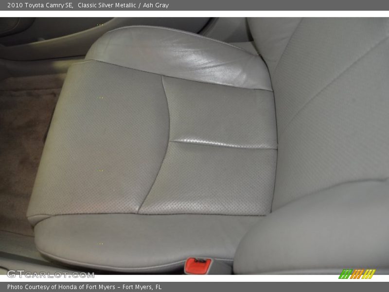 Classic Silver Metallic / Ash Gray 2010 Toyota Camry SE