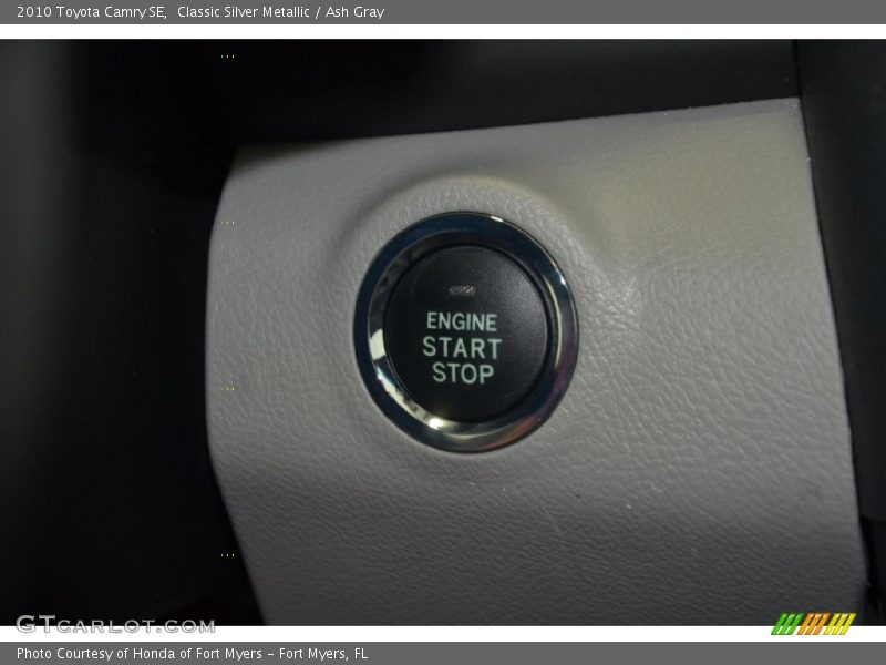 Classic Silver Metallic / Ash Gray 2010 Toyota Camry SE