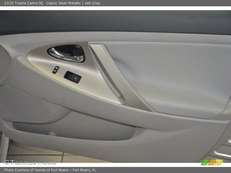 Classic Silver Metallic / Ash Gray 2010 Toyota Camry SE