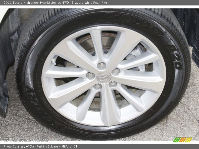 Blizzard White Pearl / Ash 2011 Toyota Highlander Hybrid Limited 4WD