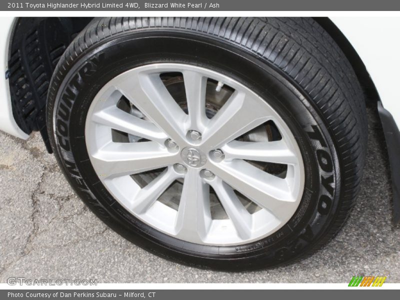 Blizzard White Pearl / Ash 2011 Toyota Highlander Hybrid Limited 4WD