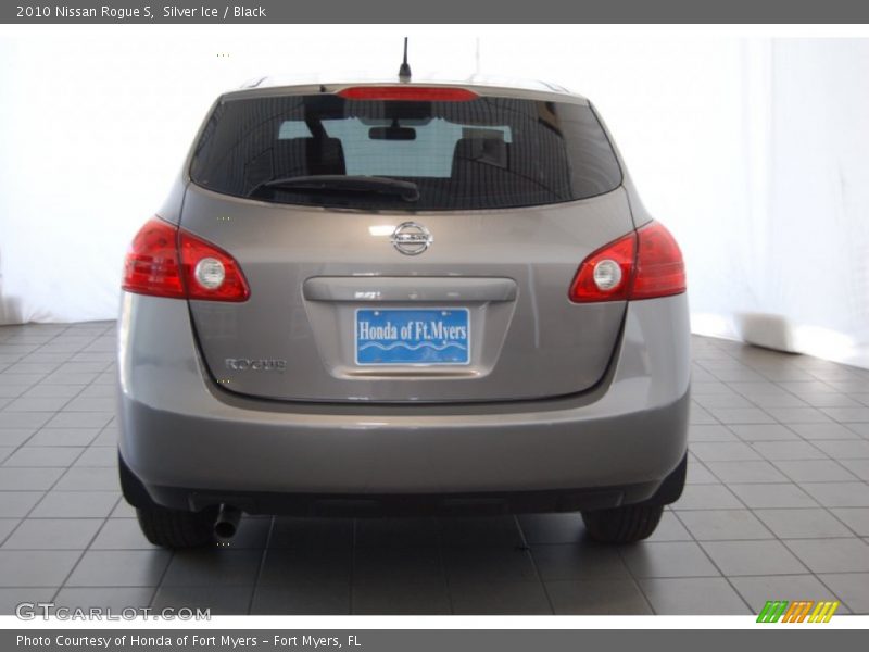 Silver Ice / Black 2010 Nissan Rogue S