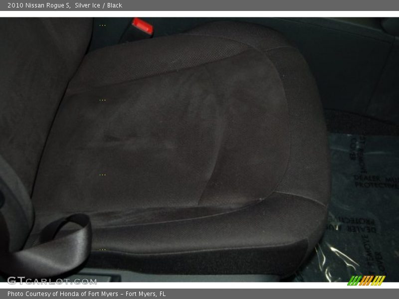 Silver Ice / Black 2010 Nissan Rogue S
