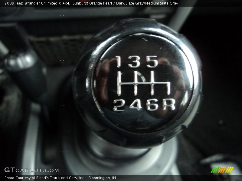 Sunburst Orange Pearl / Dark Slate Gray/Medium Slate Gray 2009 Jeep Wrangler Unlimited X 4x4