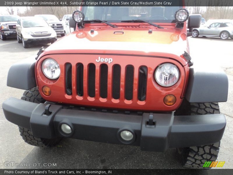 Sunburst Orange Pearl / Dark Slate Gray/Medium Slate Gray 2009 Jeep Wrangler Unlimited X 4x4