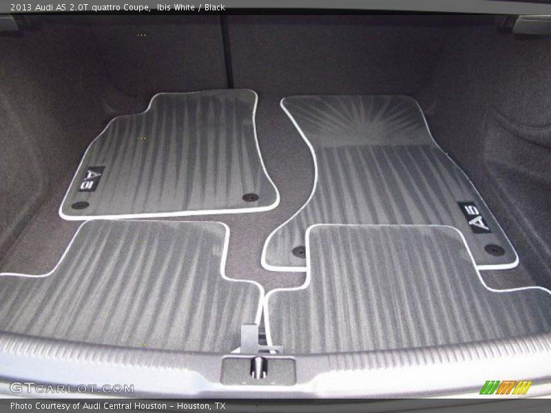 Ibis White / Black 2013 Audi A5 2.0T quattro Coupe