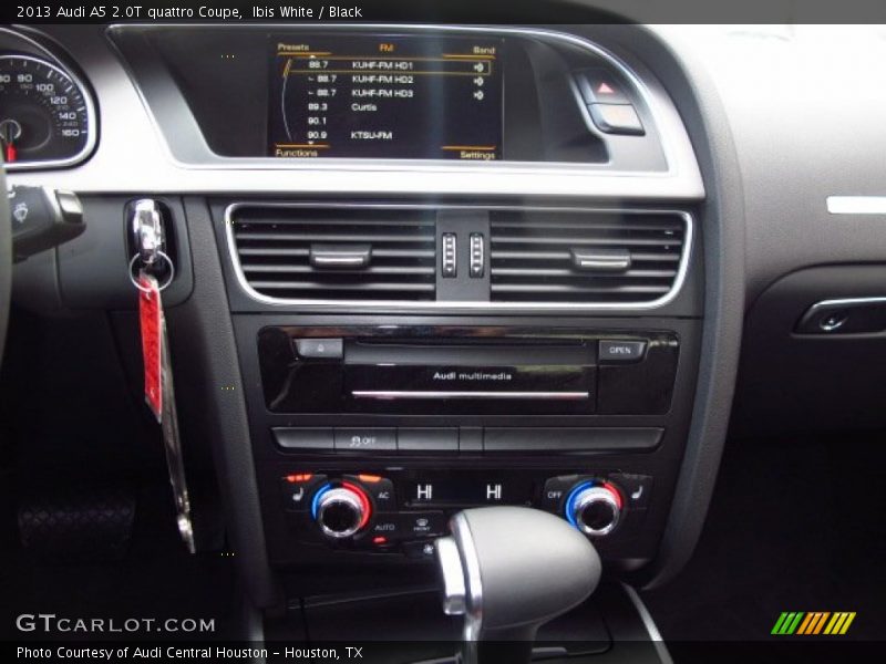 Ibis White / Black 2013 Audi A5 2.0T quattro Coupe