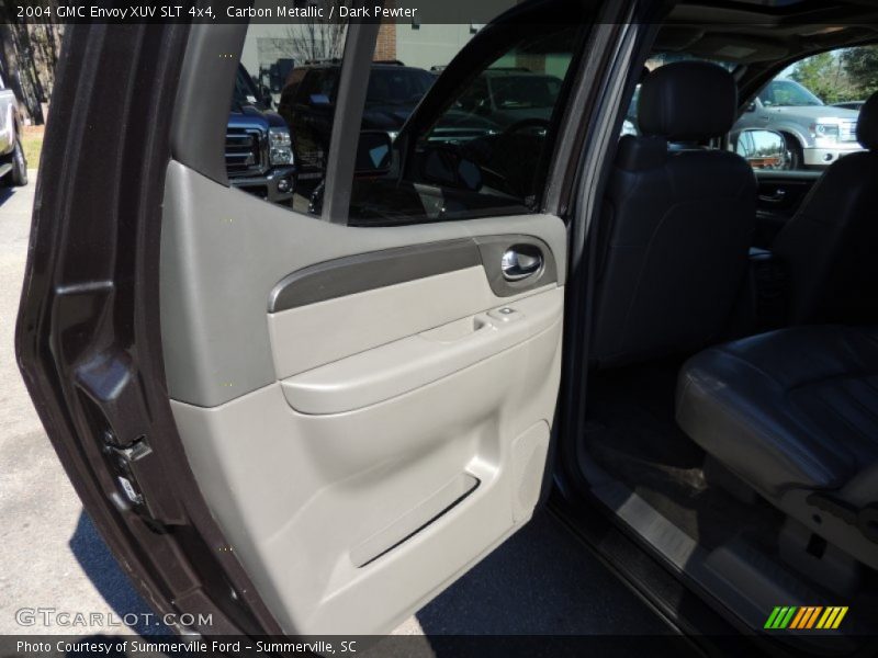 Carbon Metallic / Dark Pewter 2004 GMC Envoy XUV SLT 4x4