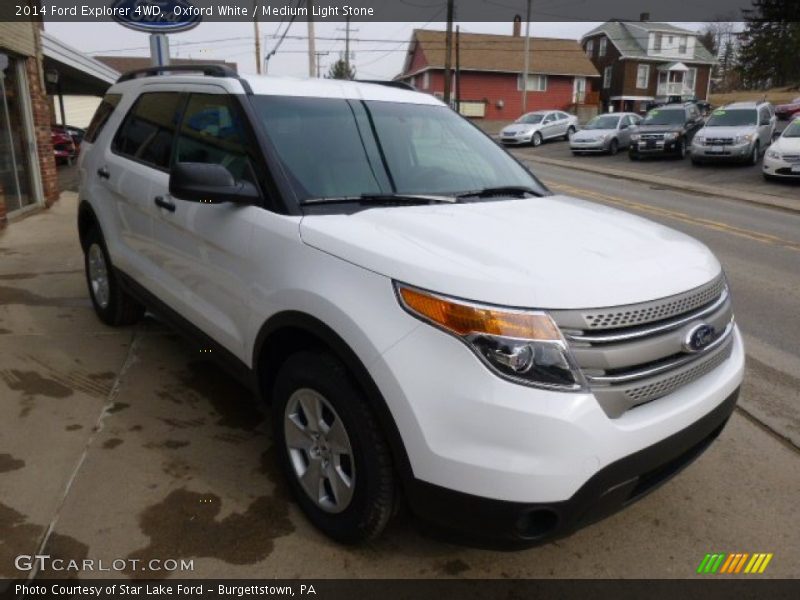Front 3/4 View of 2014 Explorer 4WD