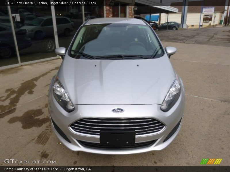 Ingot Silver / Charcoal Black 2014 Ford Fiesta S Sedan