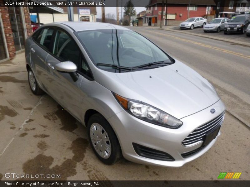 Ingot Silver / Charcoal Black 2014 Ford Fiesta S Sedan