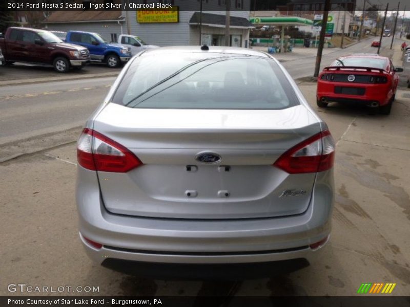 Ingot Silver / Charcoal Black 2014 Ford Fiesta S Sedan