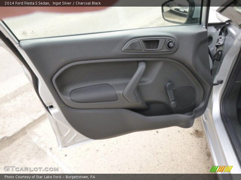 Ingot Silver / Charcoal Black 2014 Ford Fiesta S Sedan