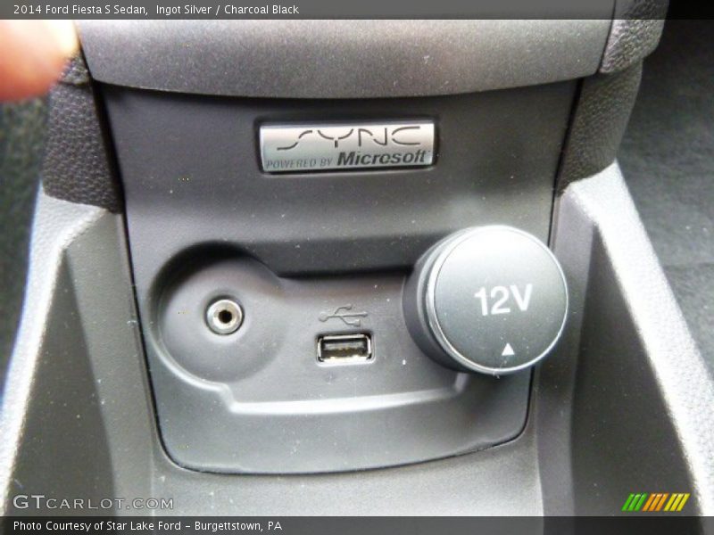 Ingot Silver / Charcoal Black 2014 Ford Fiesta S Sedan