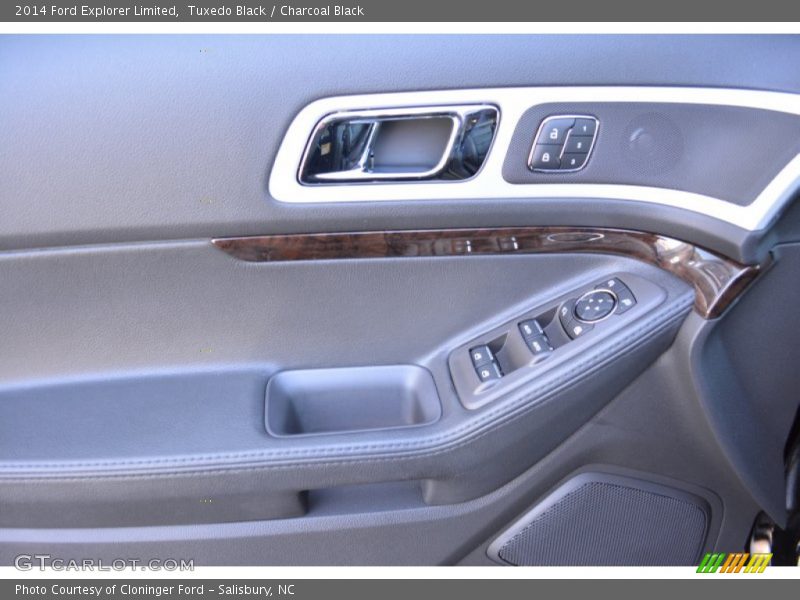 Tuxedo Black / Charcoal Black 2014 Ford Explorer Limited