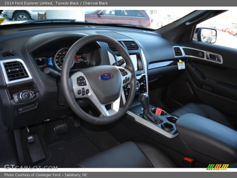 Tuxedo Black / Charcoal Black 2014 Ford Explorer Limited