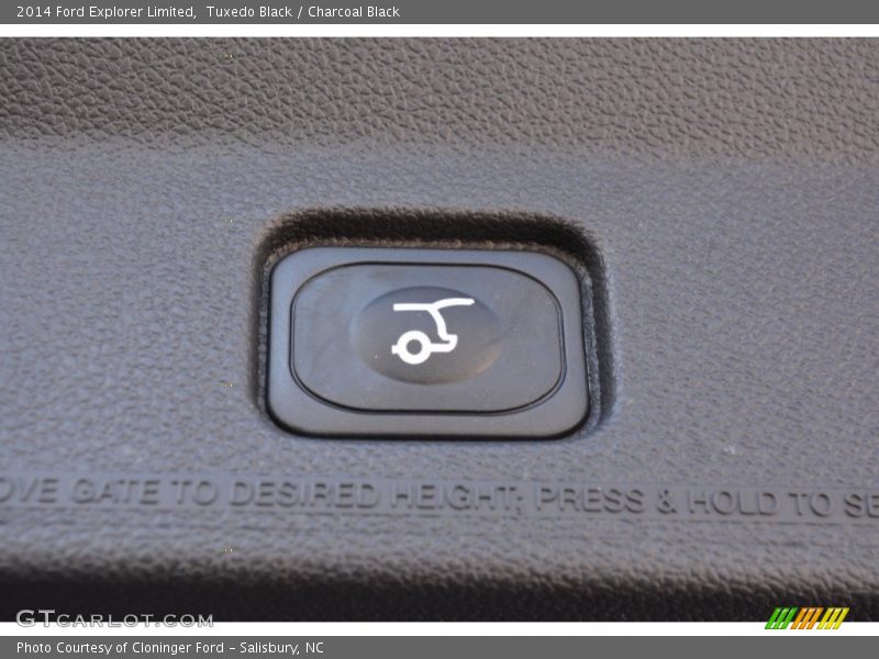 Tuxedo Black / Charcoal Black 2014 Ford Explorer Limited