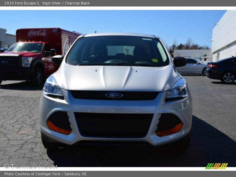 Ingot Silver / Charcoal Black 2014 Ford Escape S