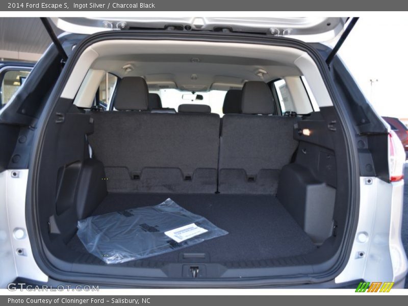 Ingot Silver / Charcoal Black 2014 Ford Escape S
