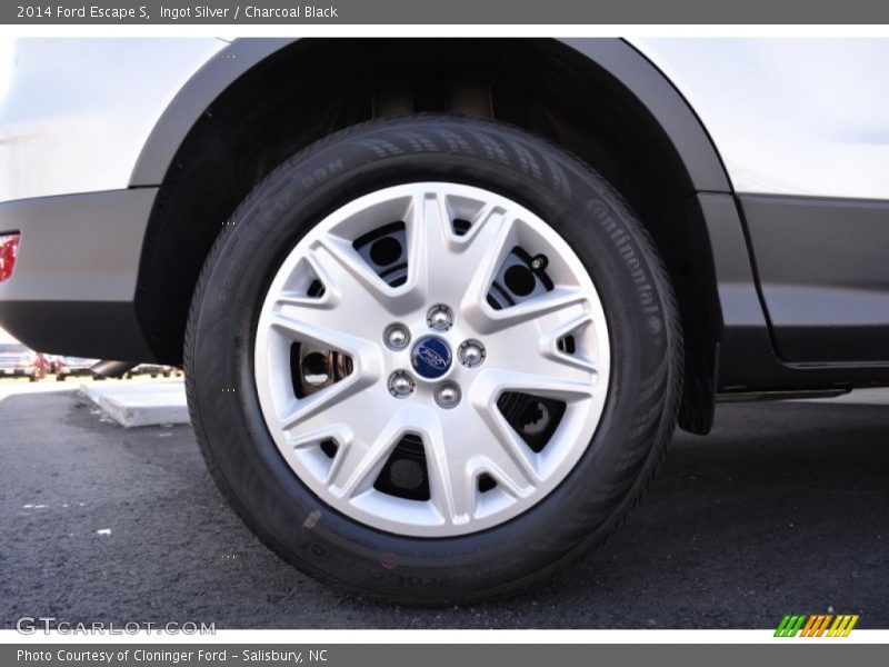 Ingot Silver / Charcoal Black 2014 Ford Escape S
