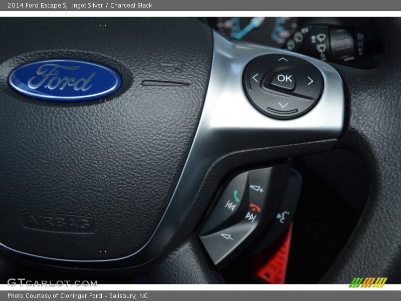 Ingot Silver / Charcoal Black 2014 Ford Escape S