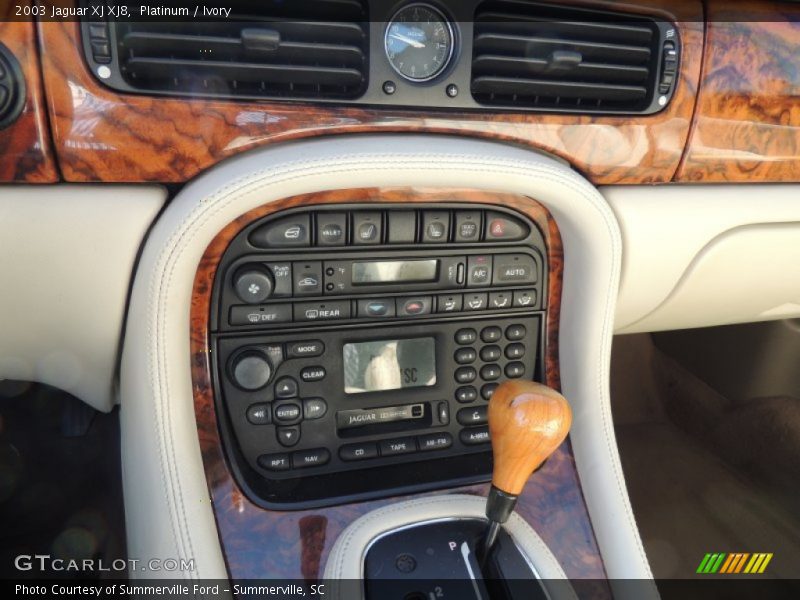 Platinum / Ivory 2003 Jaguar XJ XJ8