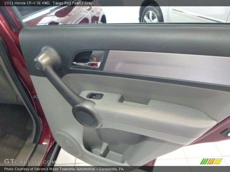 Tango Red Pearl / Gray 2011 Honda CR-V SE 4WD