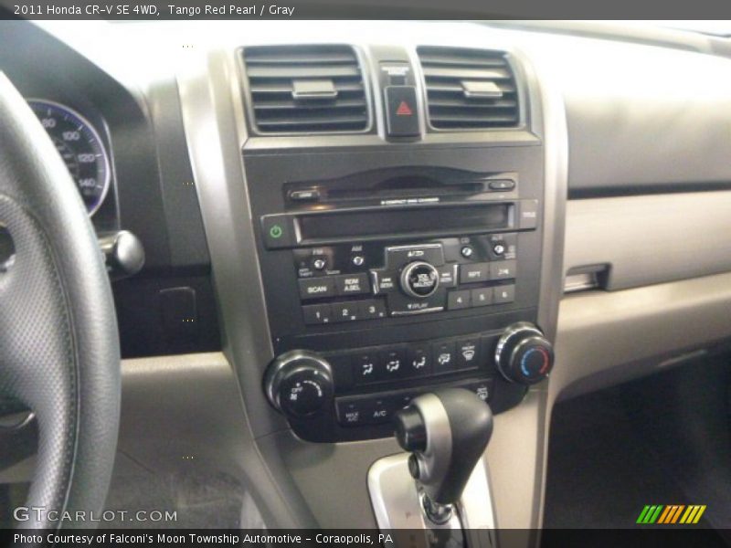Tango Red Pearl / Gray 2011 Honda CR-V SE 4WD