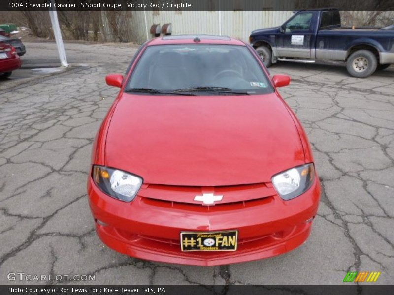 Victory Red / Graphite 2004 Chevrolet Cavalier LS Sport Coupe
