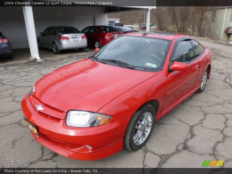 Front 3/4 View of 2004 Cavalier LS Sport Coupe