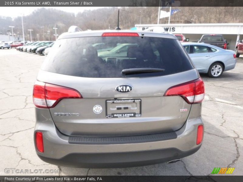Titanium Silver / Black 2015 Kia Sorento LX AWD